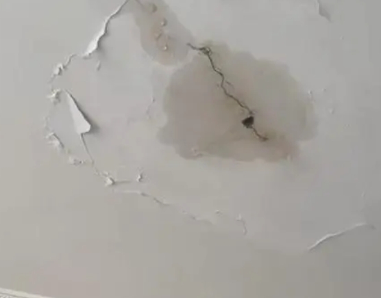 达拉特阳台漏水维修公司分享下屋面防水工程质量问题原因分析